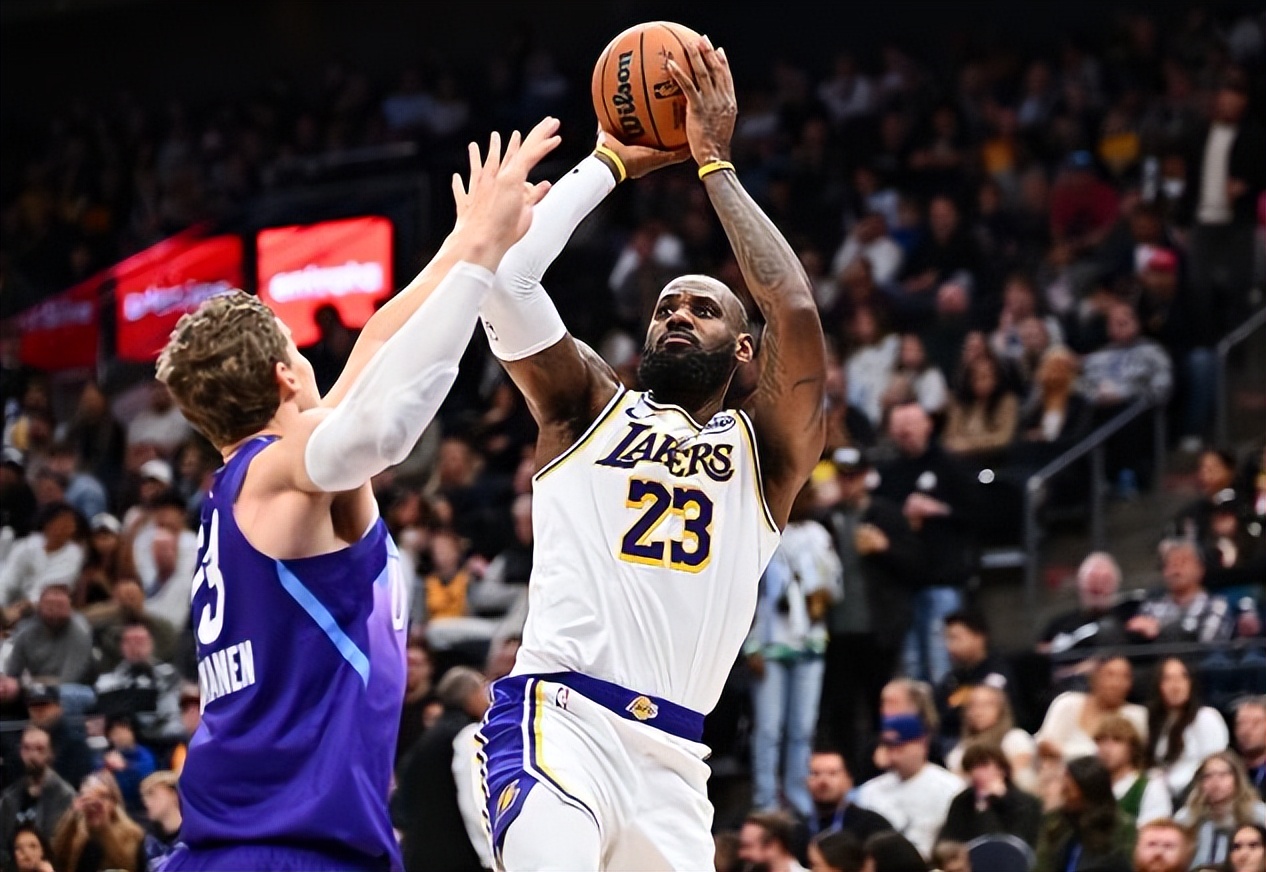 Kaiyun-詹姆斯爆冷击败巴黎圣日耳曼，绝杀引爆全场！的简单介绍