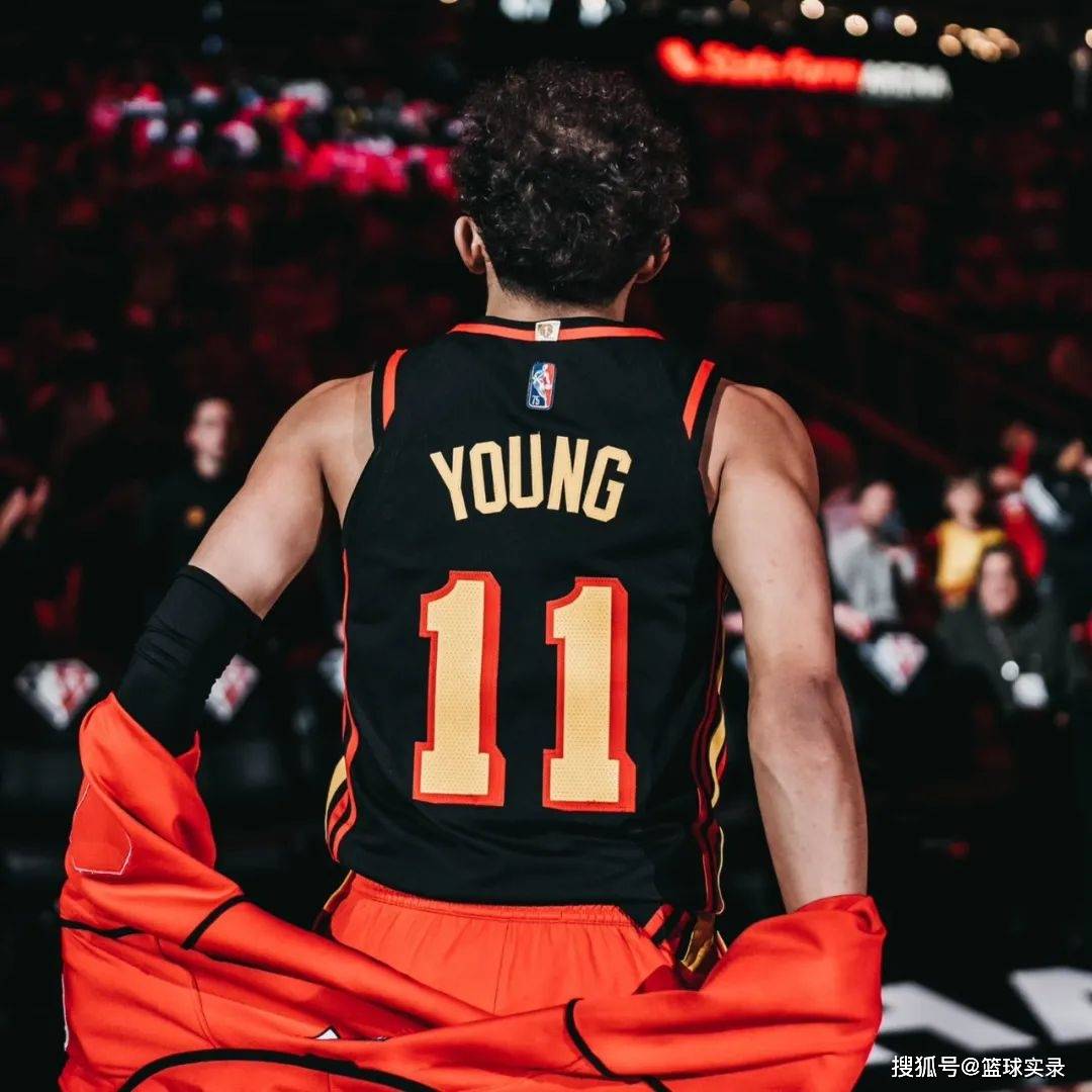 开云体育-关于Uzi迎来七赛季高光表现，老鹰球迷沸腾！的信息